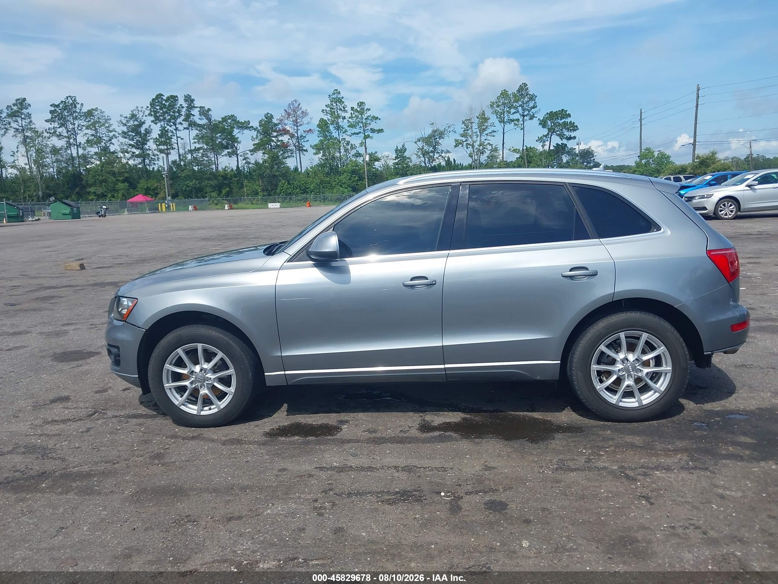 2009 Audi Q5 3.2 Premium Серебряный vin: WA1KK78RX9A031823
