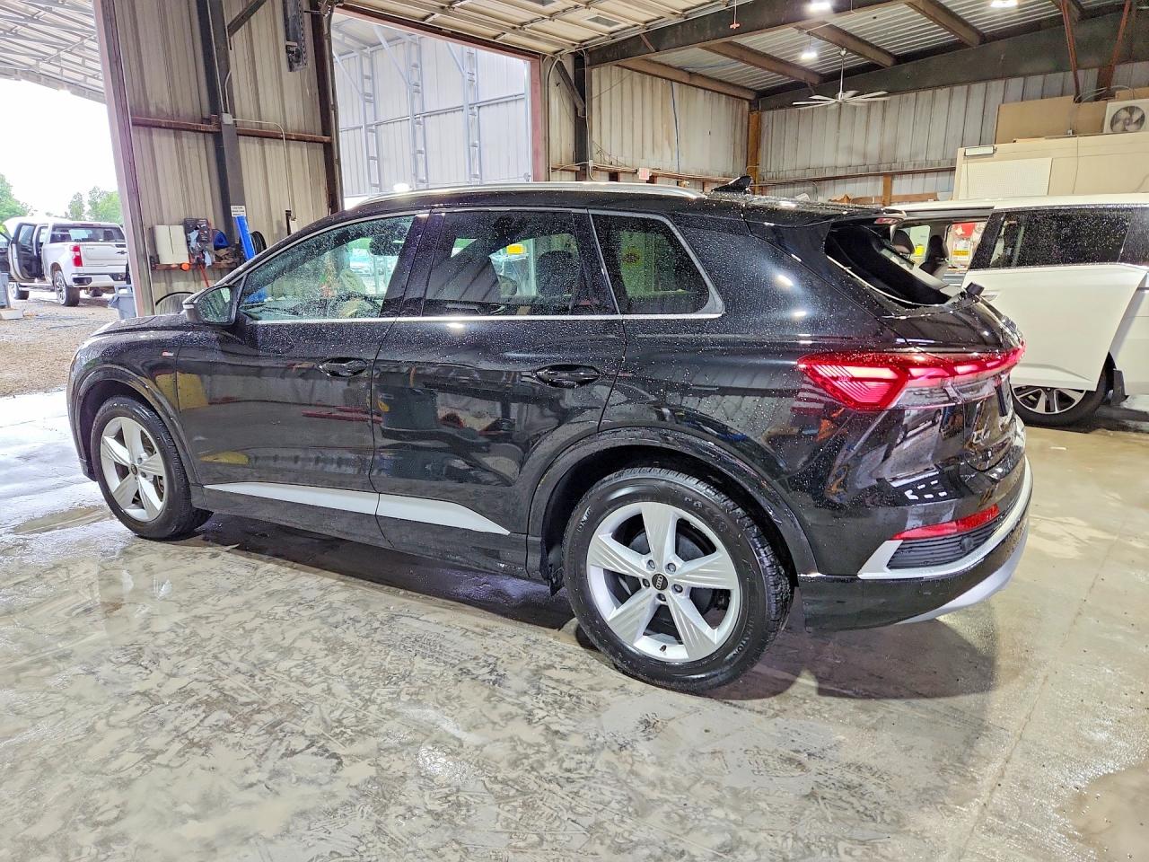 2025 Audi Q4 E-tron Premium Black vin: WA1KUBFZ5SP040819