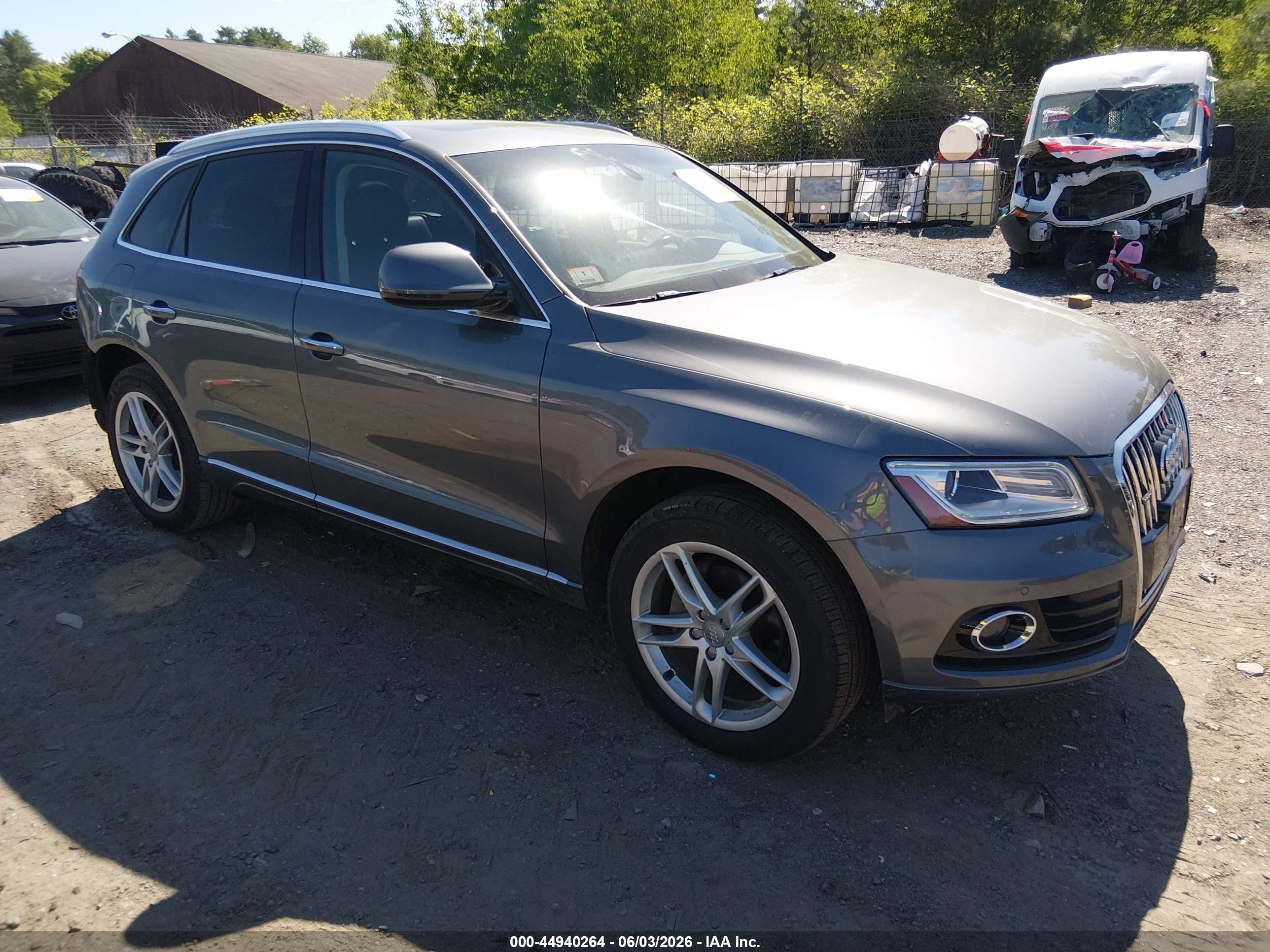 2016 Audi Q5 2.0t Premium Gray vin: WA1L2AFP0GA070596