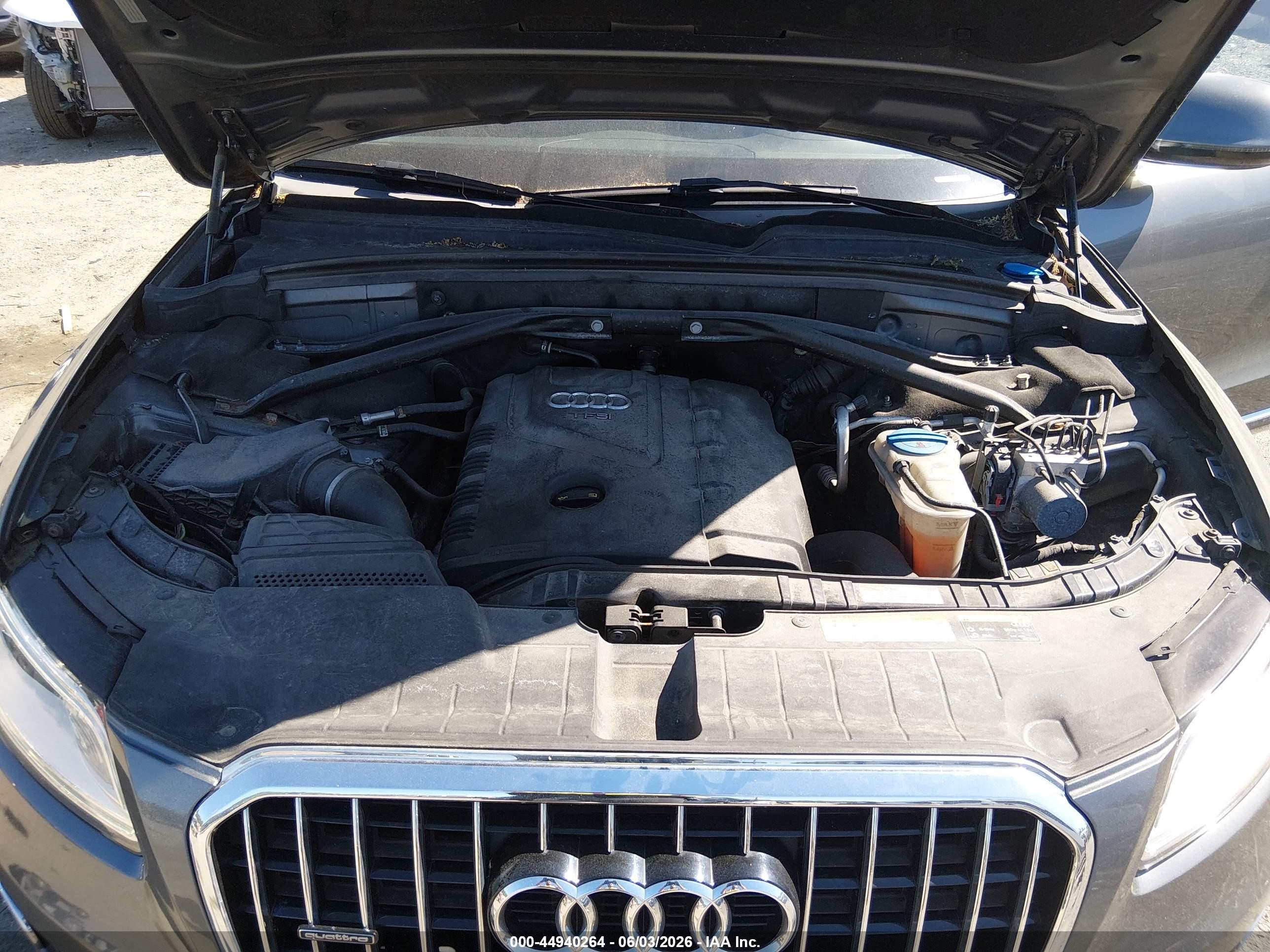 2016 Audi Q5 2.0t Premium Gray vin: WA1L2AFP0GA070596