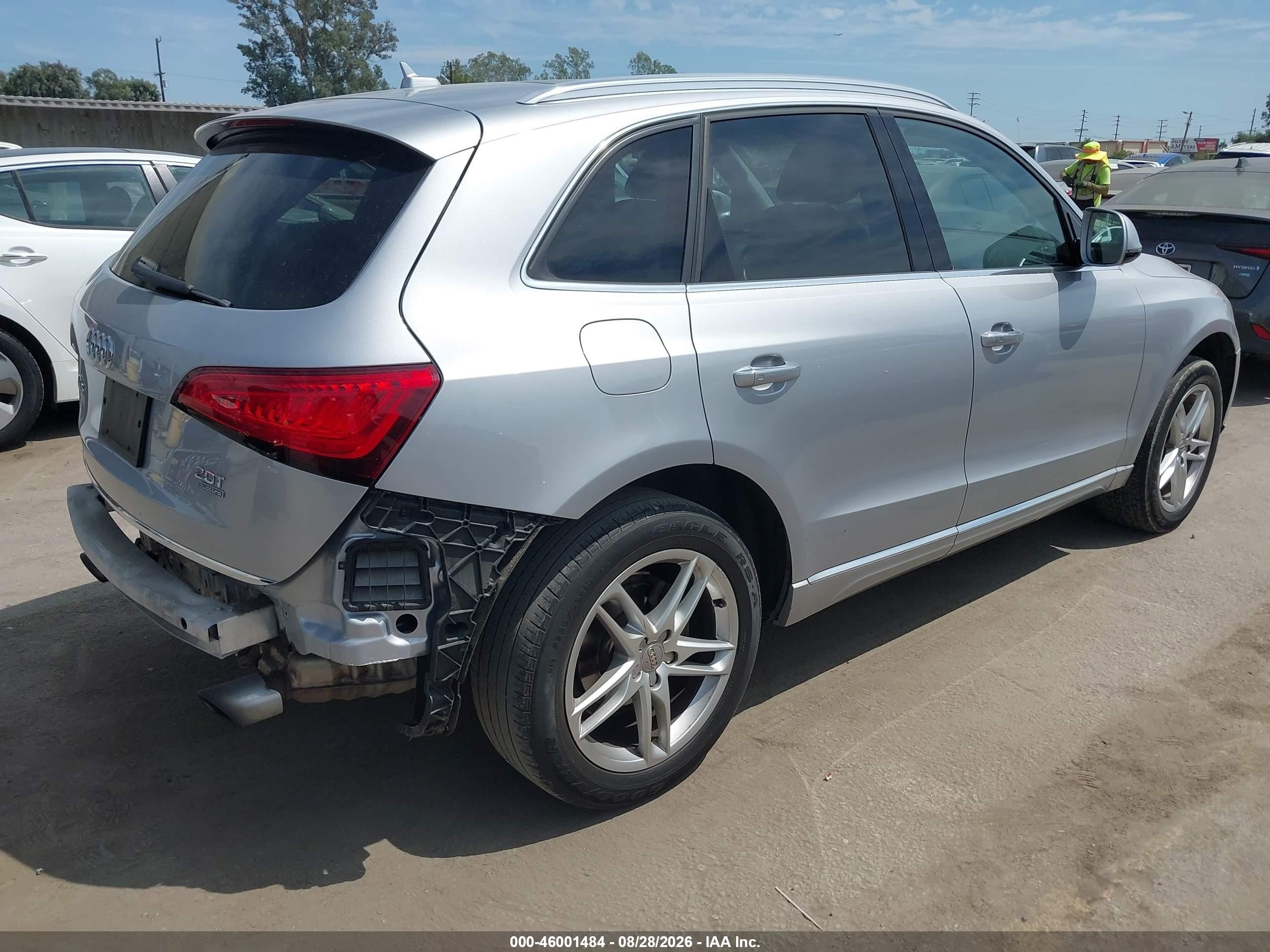 2016 Audi Q5 2.0t Premium Silver vin: WA1L2AFP1GA118820