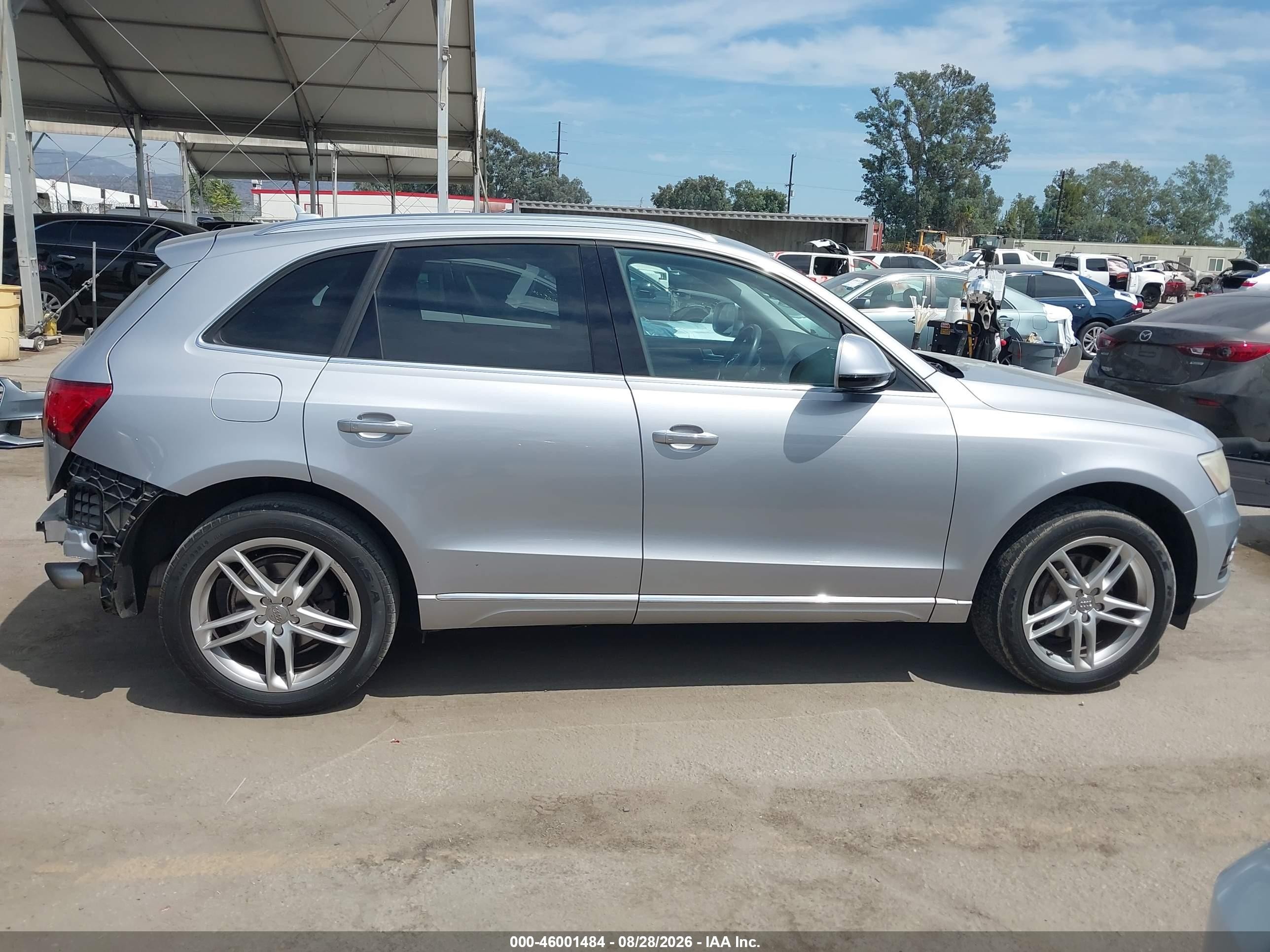 2016 Audi Q5 2.0t Premium Silver vin: WA1L2AFP1GA118820