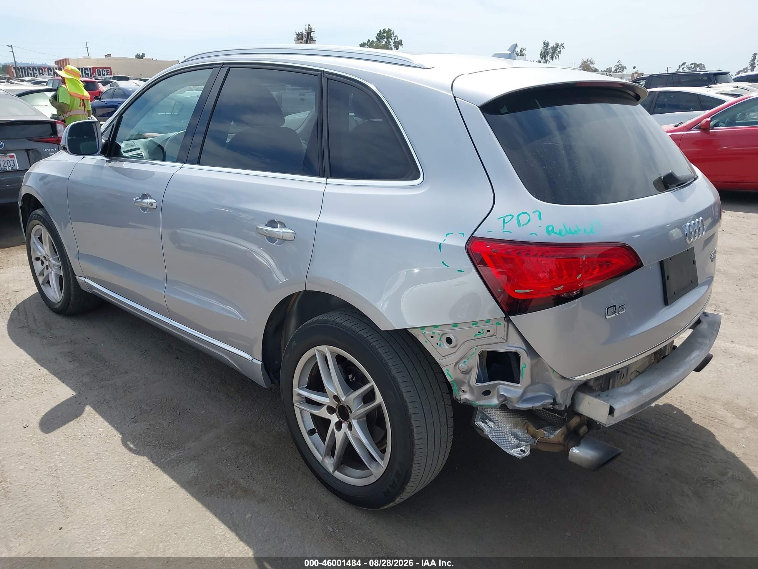 2016 Audi Q5 2.0t Premium Silver vin: WA1L2AFP1GA118820