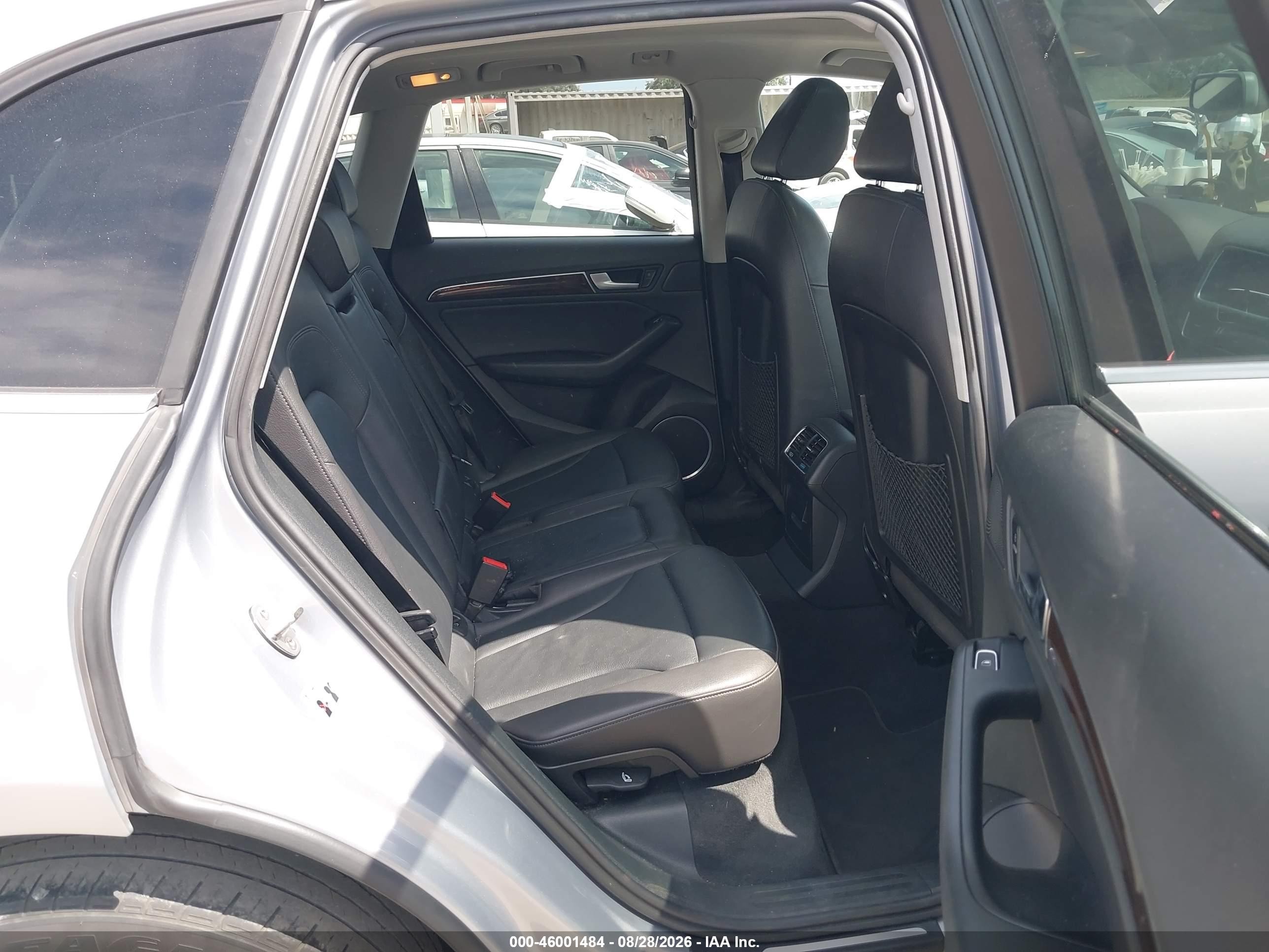 2016 Audi Q5 2.0t Premium Silver vin: WA1L2AFP1GA118820