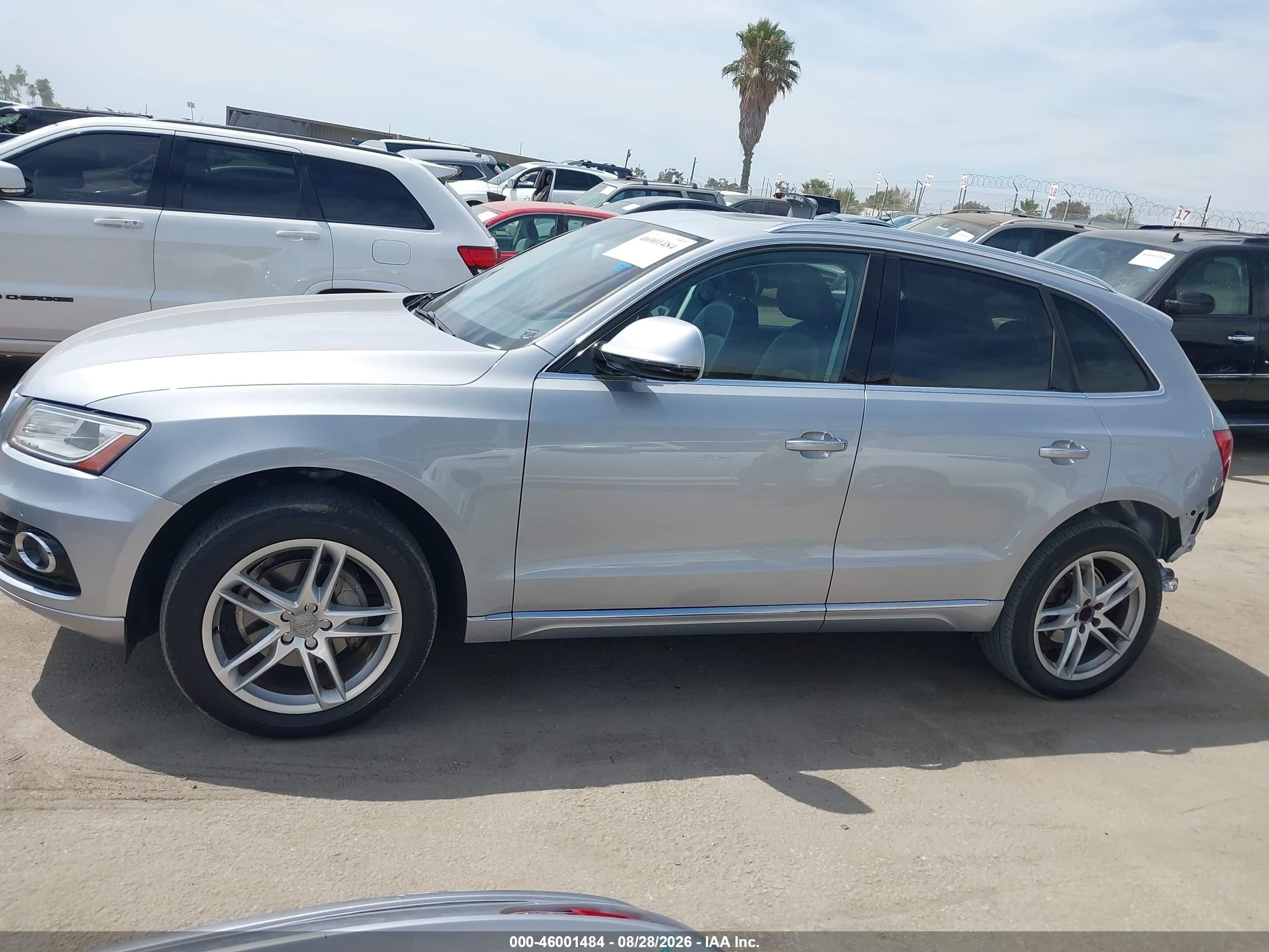2016 Audi Q5 2.0t Premium Silver vin: WA1L2AFP1GA118820
