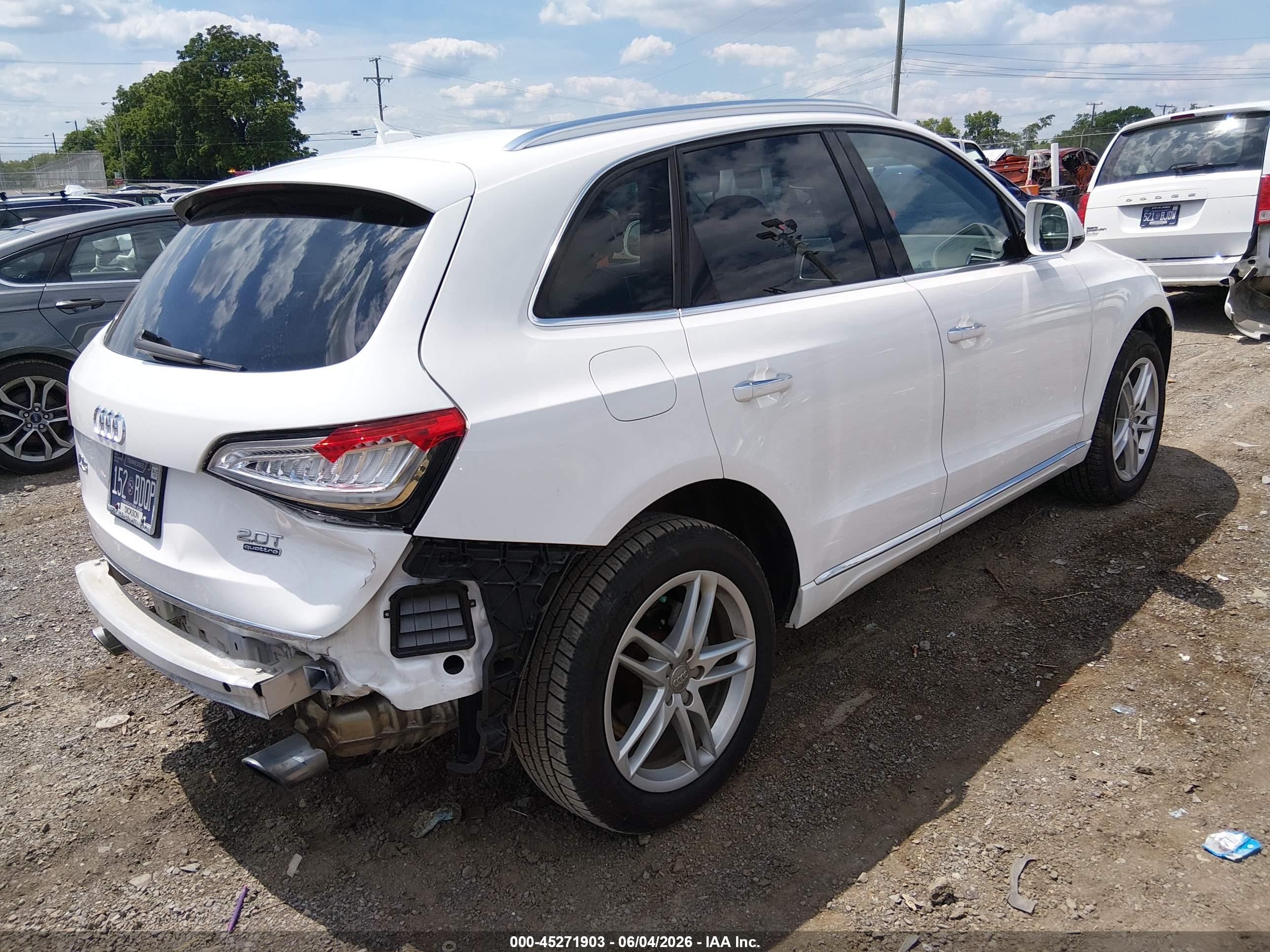 2017 Audi Q5 2.0t Premium Белый vin: WA1L2AFP2HA073789