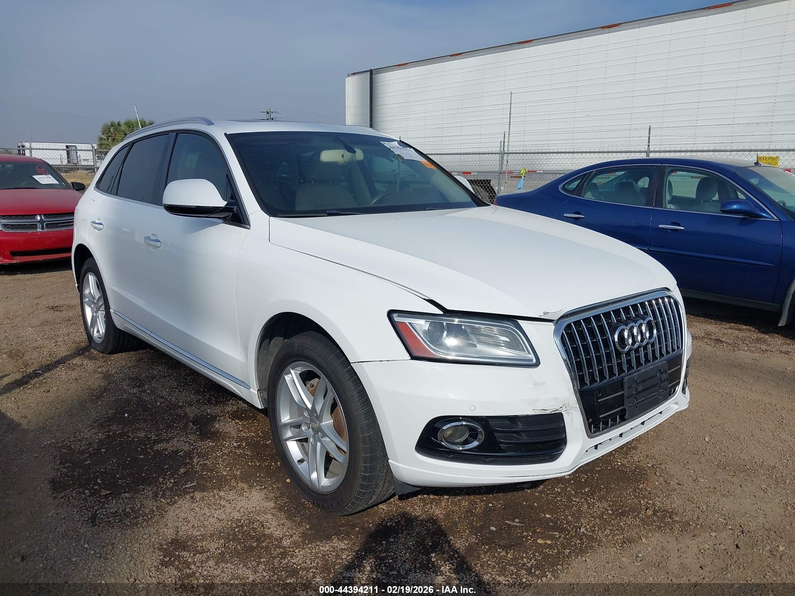 2016 Audi Q5 2.0t Premium Белый vin: WA1L2AFP7GA019547