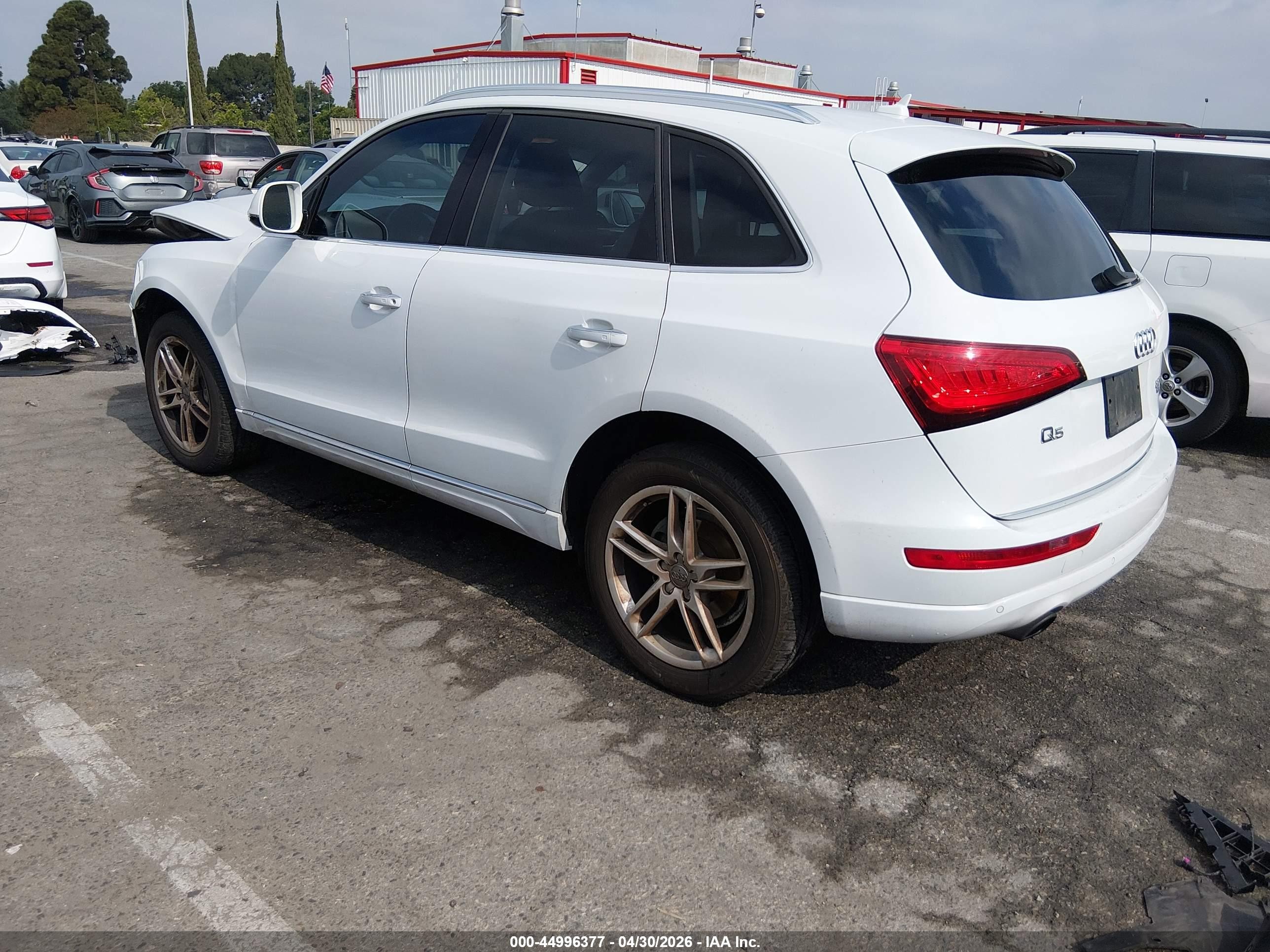 2016 Audi Q5 2.0t Premium White vin: WA1L2AFP7GA092174