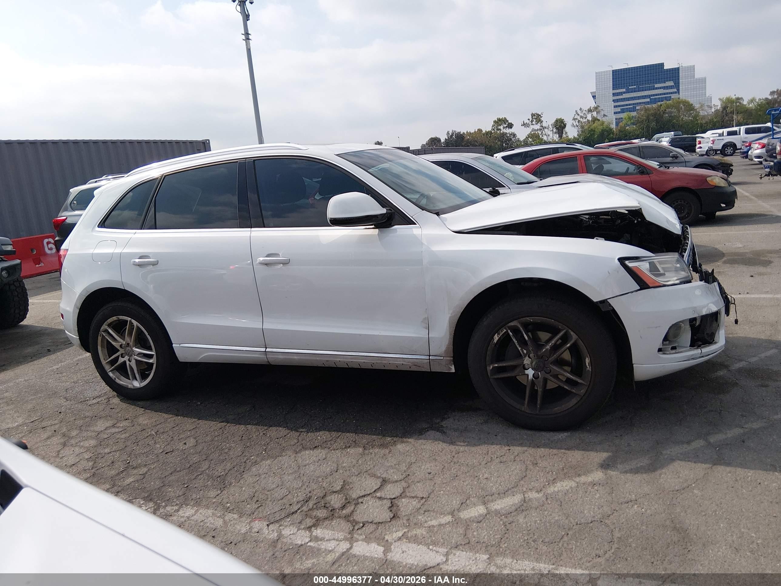2016 Audi Q5 2.0t Premium White vin: WA1L2AFP7GA092174