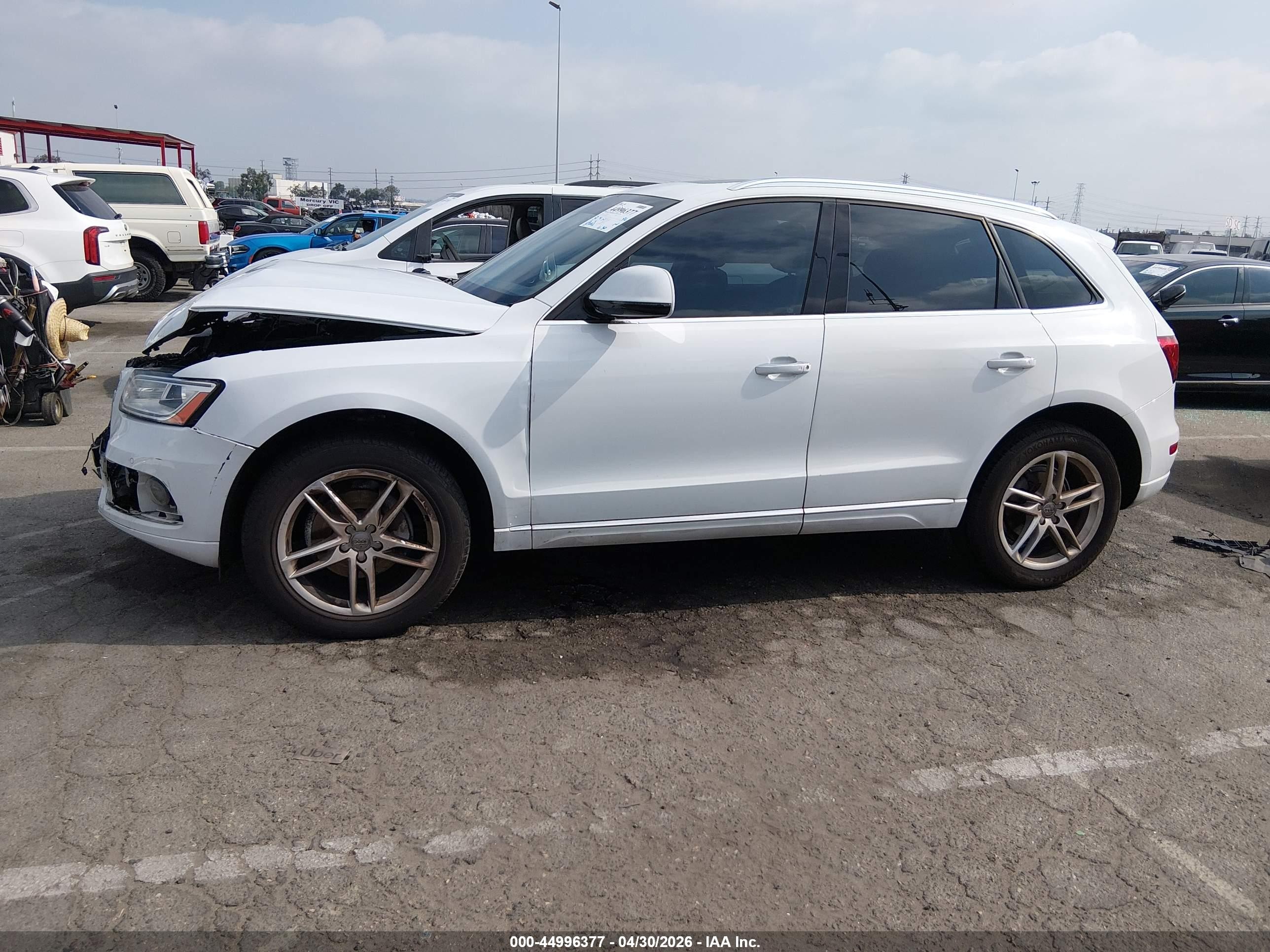 2016 Audi Q5 2.0t Premium White vin: WA1L2AFP7GA092174