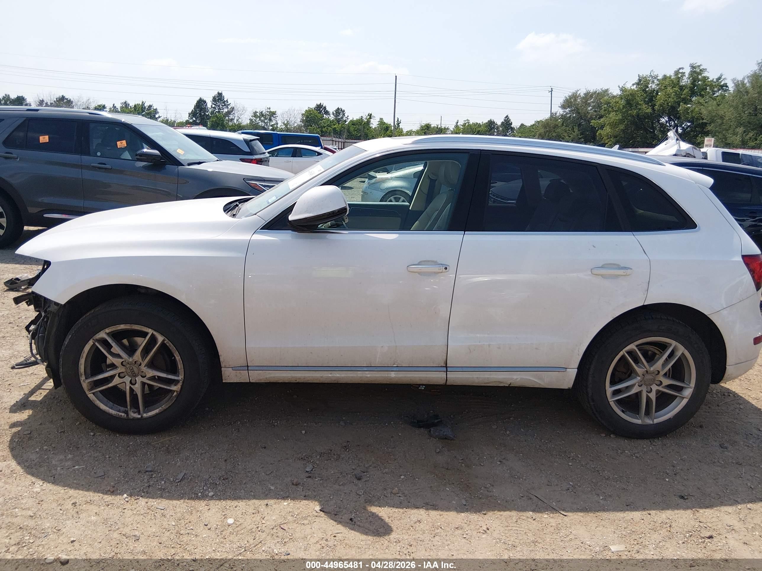 2017 Audi Q5 2.0t Premium White vin: WA1L2AFP7HA081516