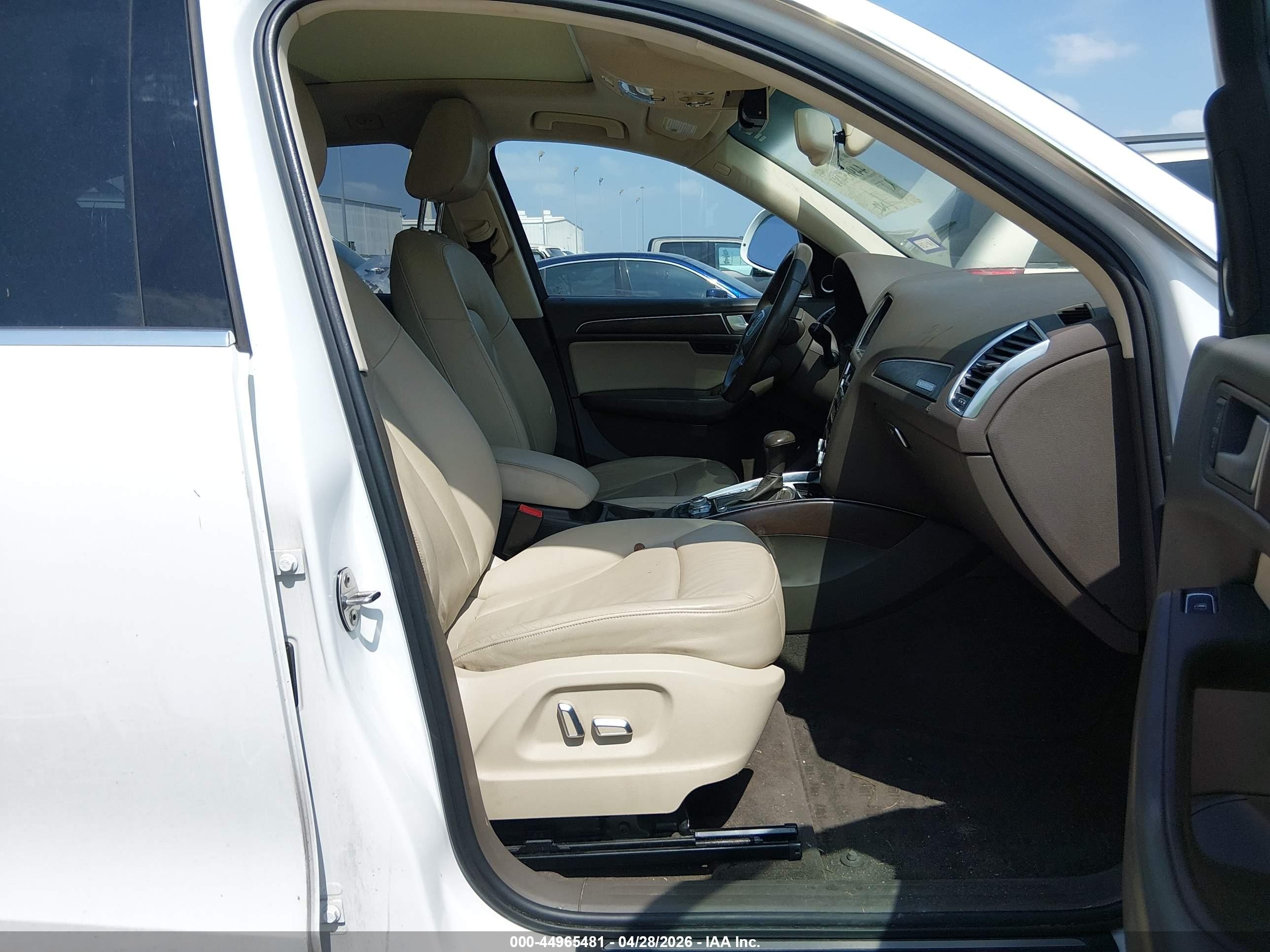 2017 Audi Q5 2.0t Premium White vin: WA1L2AFP7HA081516