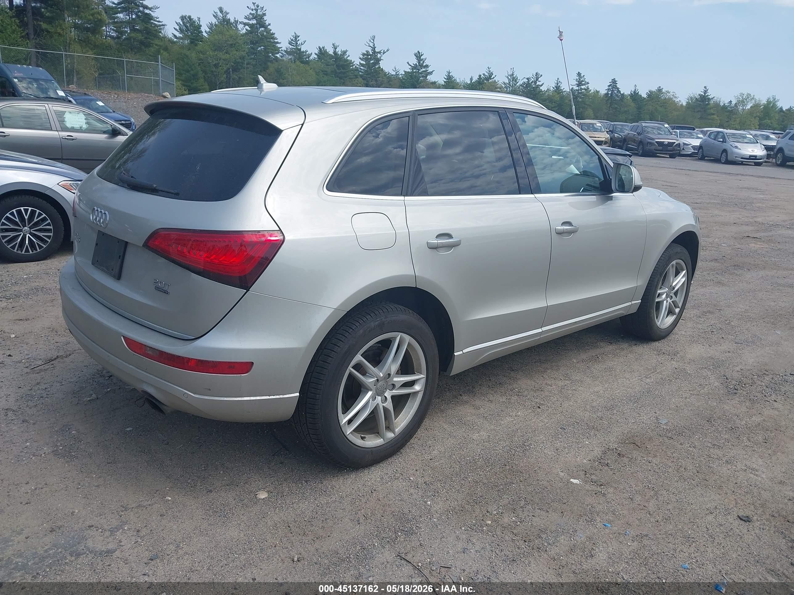 2017 Audi Q5 2.0t Premium Silver vin: WA1L2AFPXHA020287