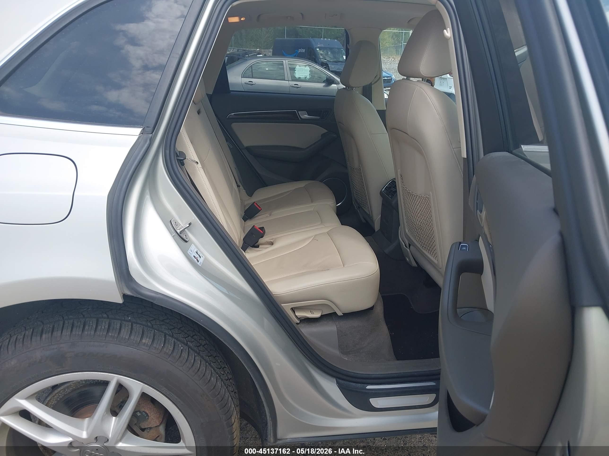 2017 Audi Q5 2.0t Premium Silver vin: WA1L2AFPXHA020287