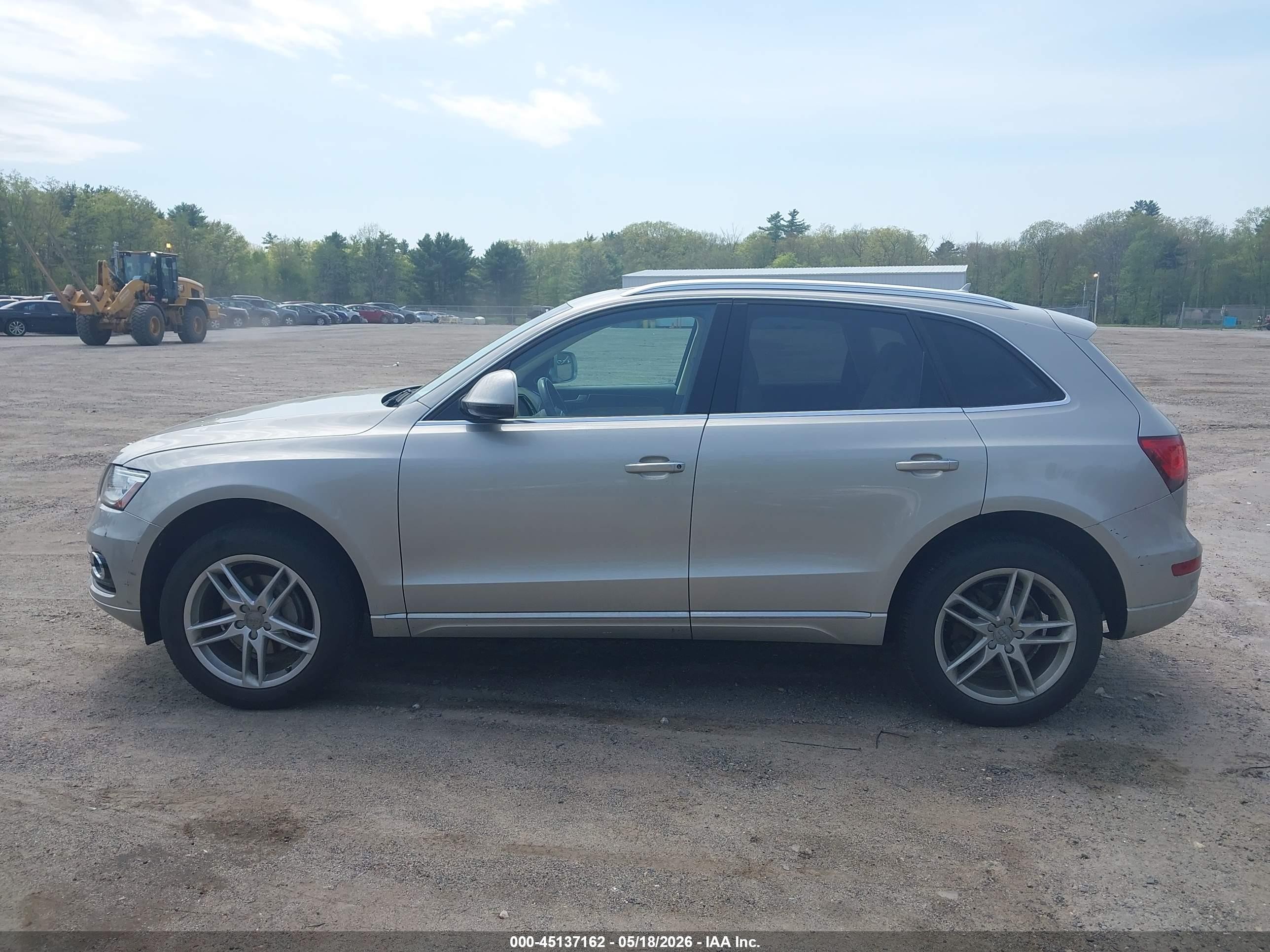 2017 Audi Q5 2.0t Premium Silver vin: WA1L2AFPXHA020287