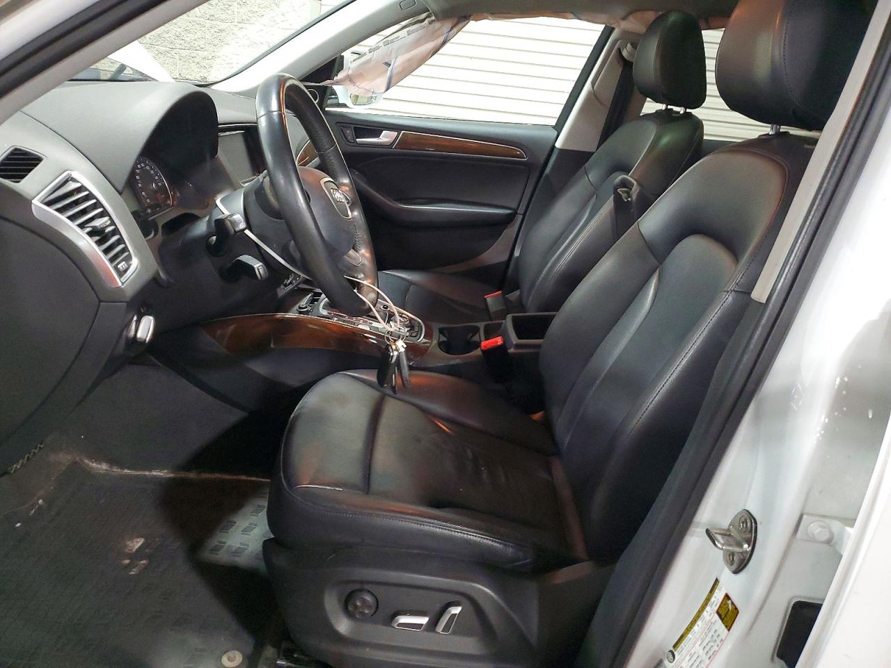2017 Audi Q5 Premium Plus White vin: WA1L2AFPXHA044637