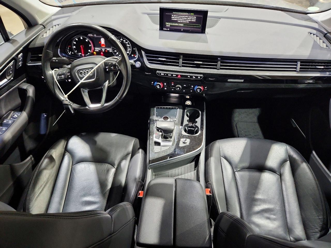 2017 Audi Q7 Premium Plus Серый vin: WA1LAAF70HD000079