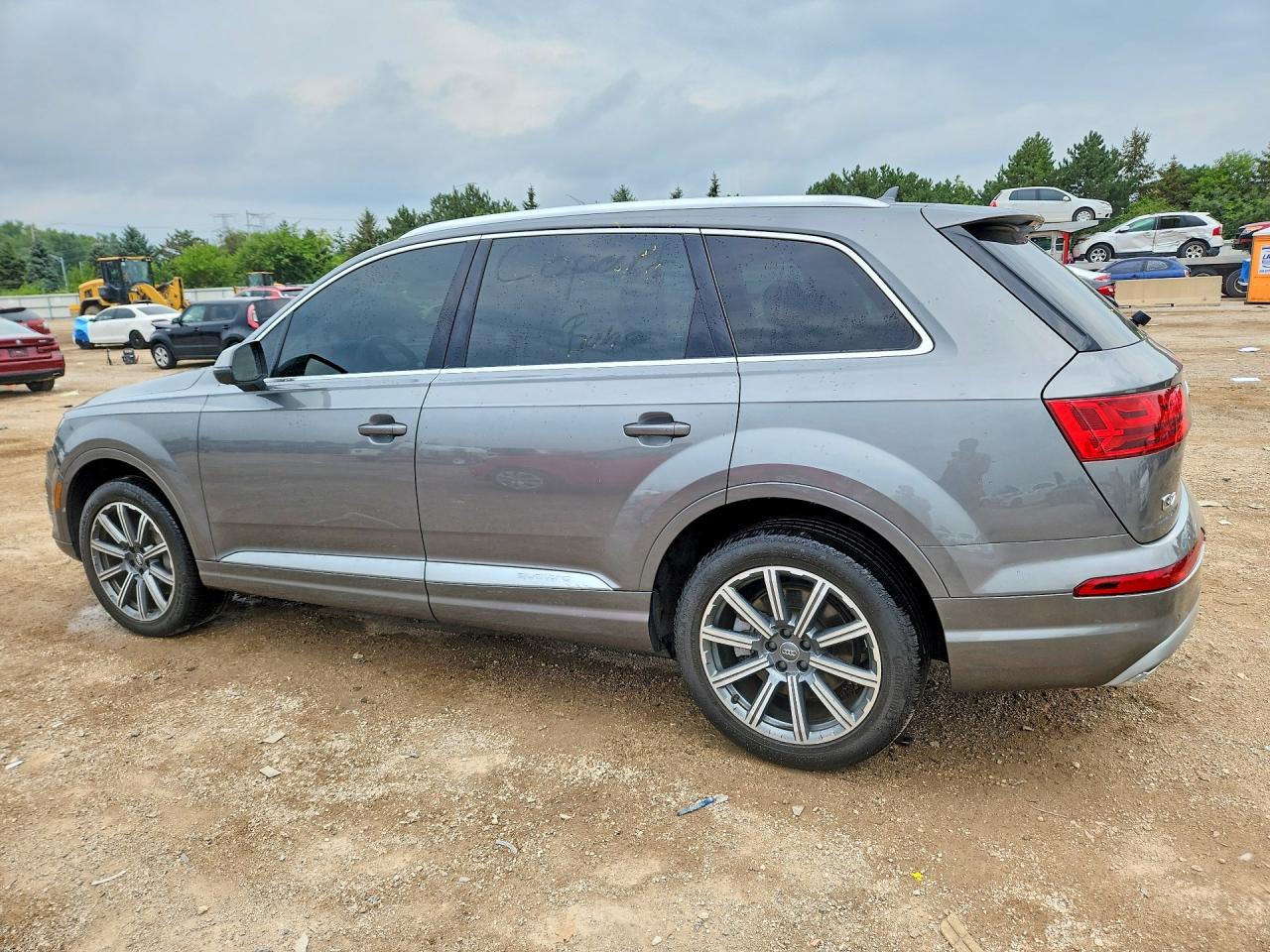 2017 Audi Q7 Premium Plus Gray vin: WA1LAAF70HD053493