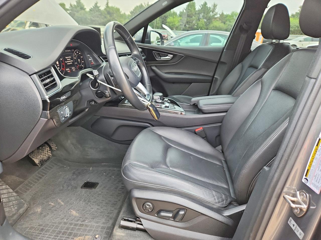 2017 Audi Q7 Premium Plus Gray vin: WA1LAAF70HD053493