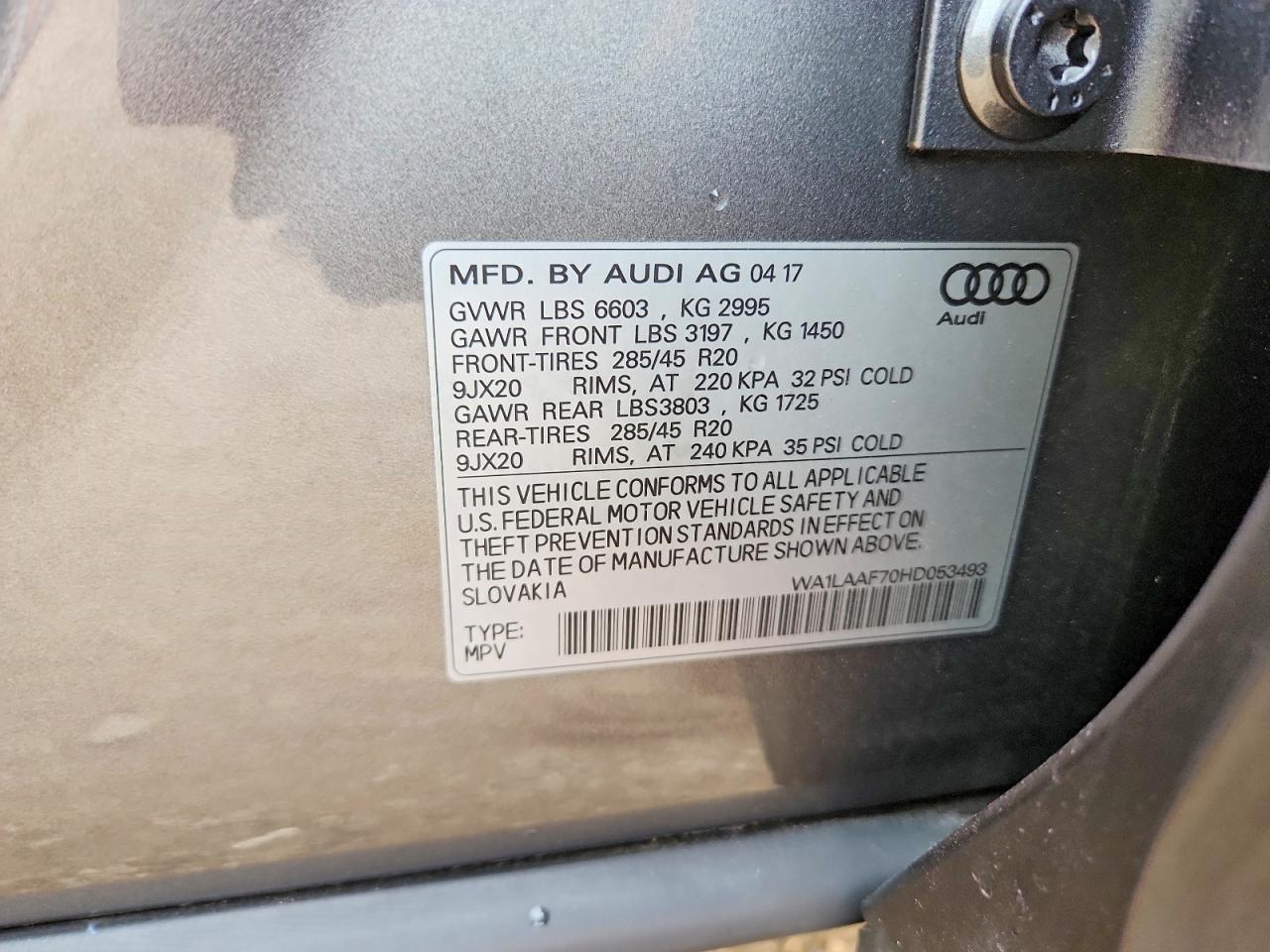 2017 Audi Q7 Premium Plus Gray vin: WA1LAAF70HD053493