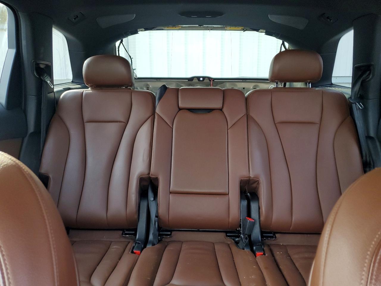 2018 Audi Q7 Premium Plus Tan vin: WA1LAAF70JD007457