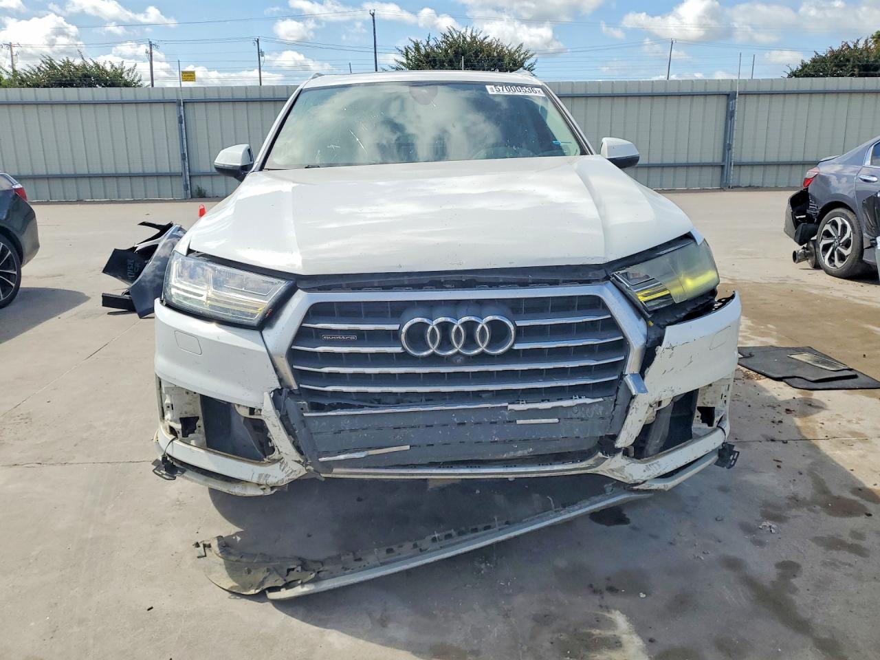 2019 Audi Q7 Premium Plus White vin: WA1LAAF70KD042968