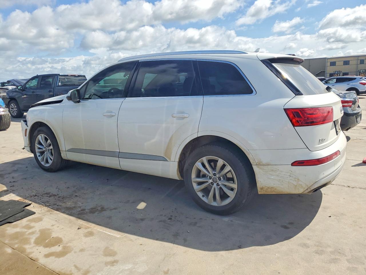 2019 Audi Q7 Premium Plus White vin: WA1LAAF70KD042968