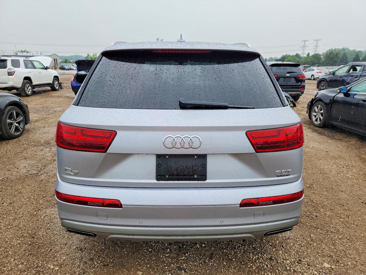 2018 Audi Q7 Premium Plus Silver vin: WA1LAAF71JD050737