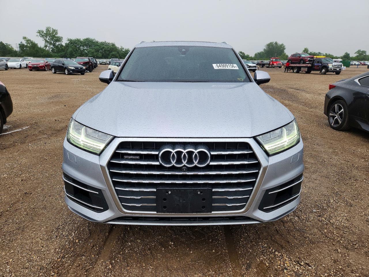 2018 Audi Q7 Premium Plus Silver vin: WA1LAAF71JD050737