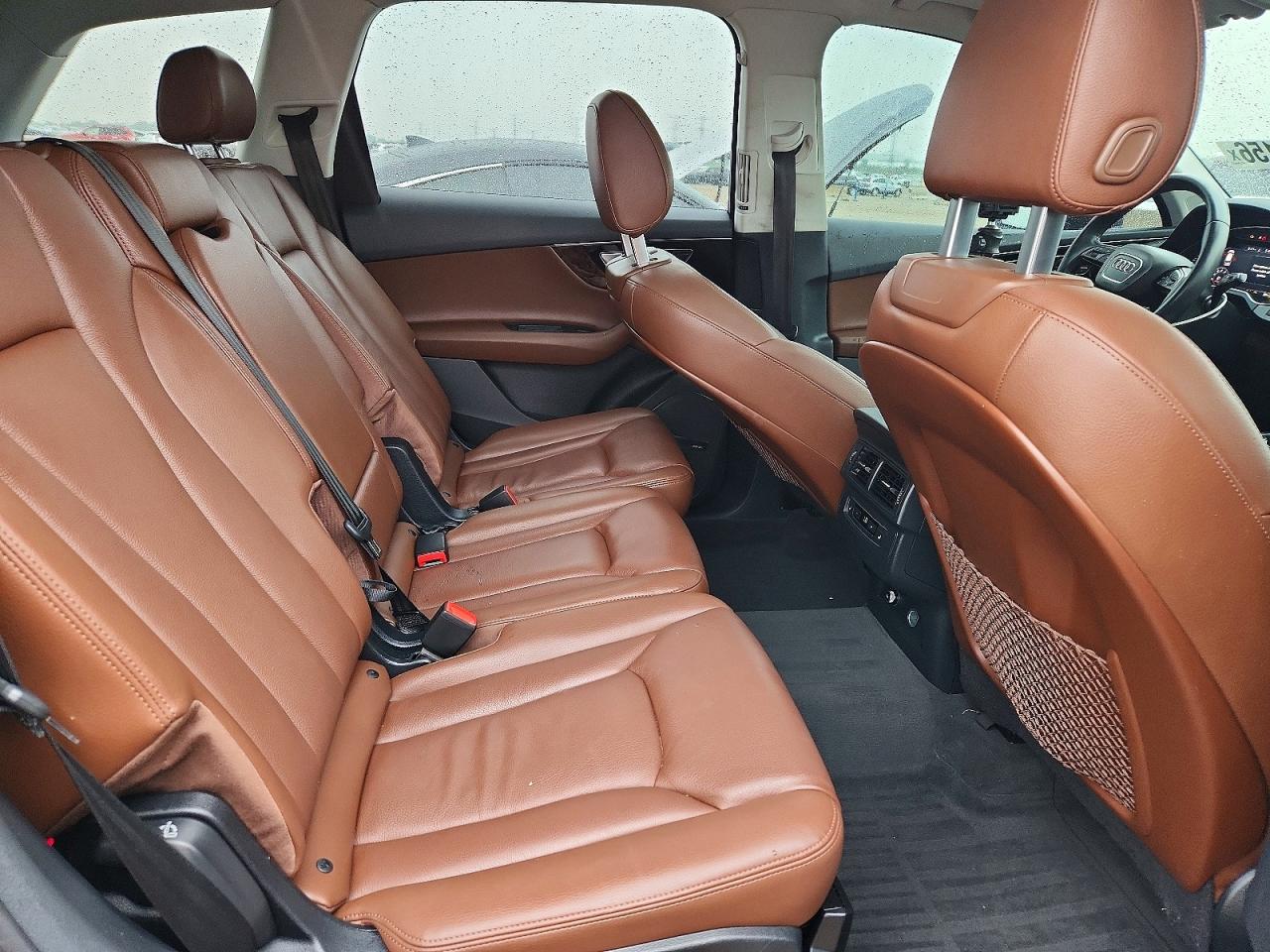 2018 Audi Q7 Premium Plus Silver vin: WA1LAAF71JD050737