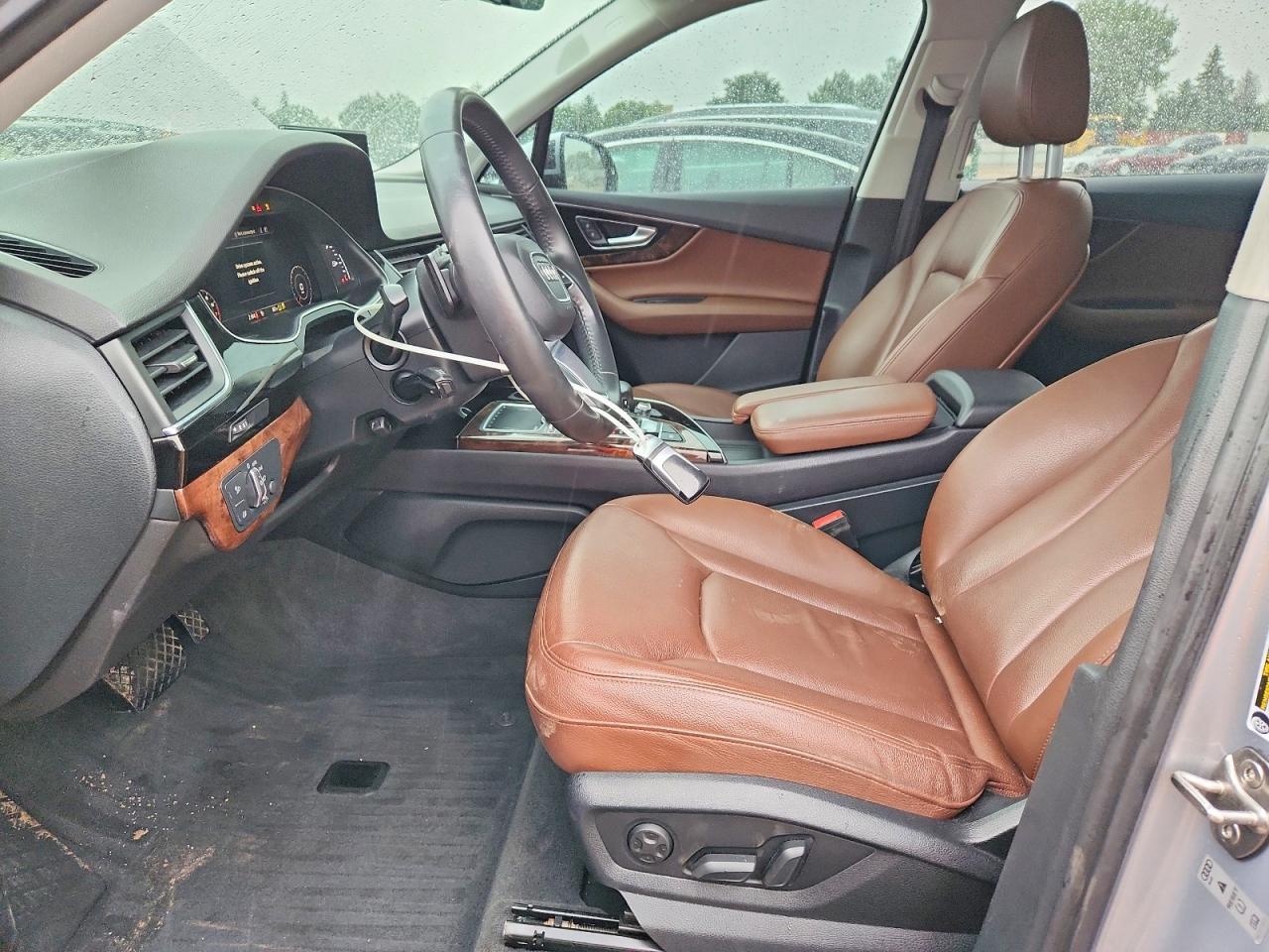 2018 Audi Q7 Premium Plus Silver vin: WA1LAAF71JD050737