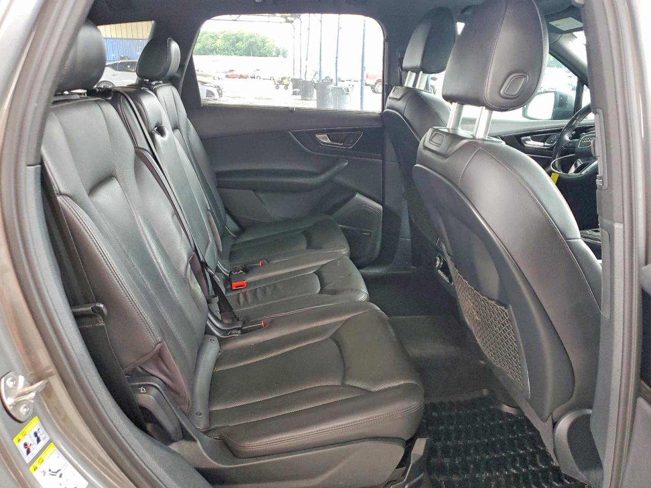 2017 Audi Q7 Premium Plus Угольный vin: WA1LAAF73HD034727