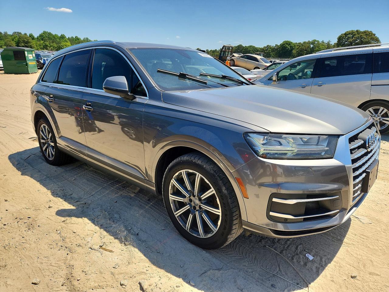 2017 Audi Q7 Premium Plus Gray vin: WA1LAAF75HD019095