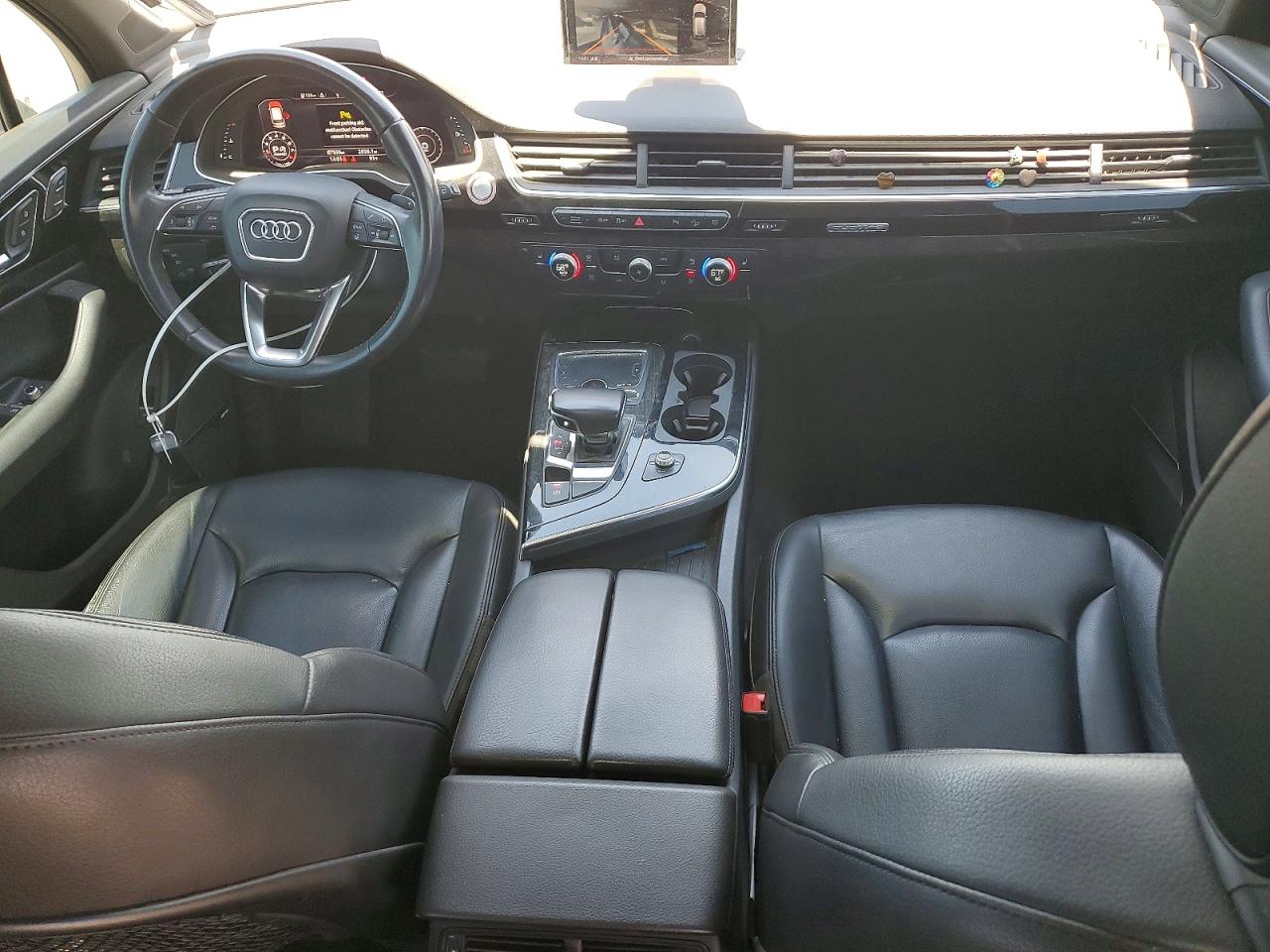 2018 Audi Q7 Premium Plus Угольный vin: WA1LAAF76JD040561