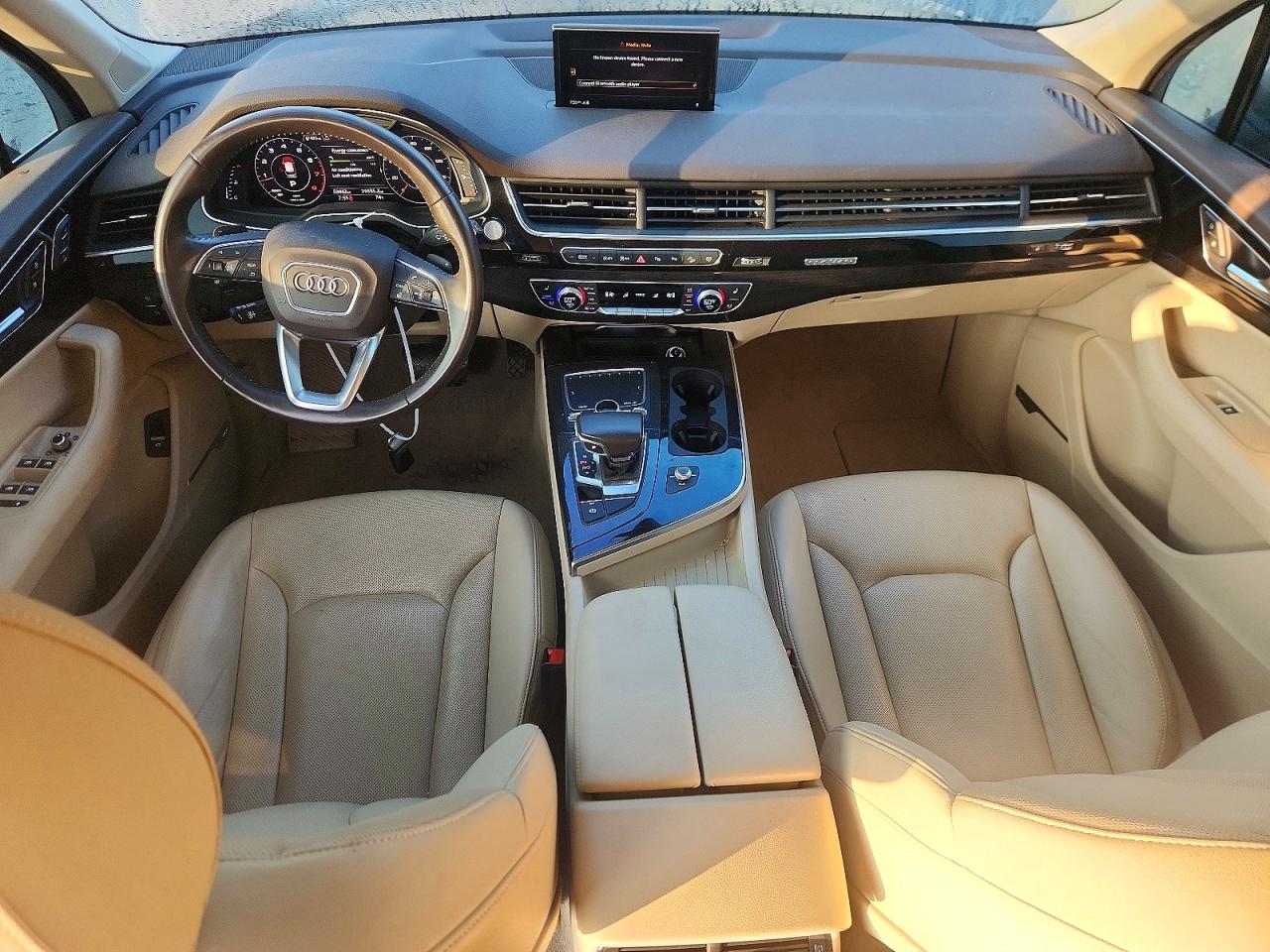 2019 Audi Q7 Premium Plus Tan vin: WA1LAAF76KD003639