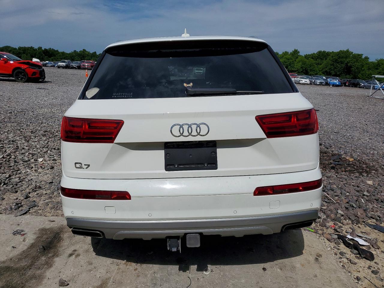 2019 Audi Q7 White vin: WA1LAAF77KD000359