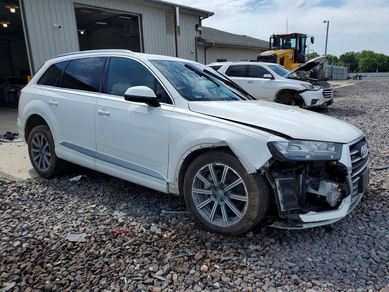 2019 Audi Q7 White vin: WA1LAAF77KD000359