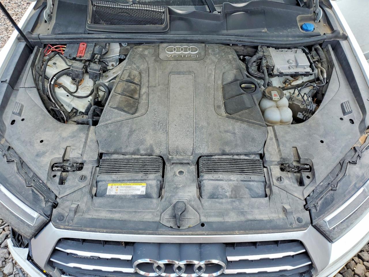 2019 Audi Q7 White vin: WA1LAAF77KD000359