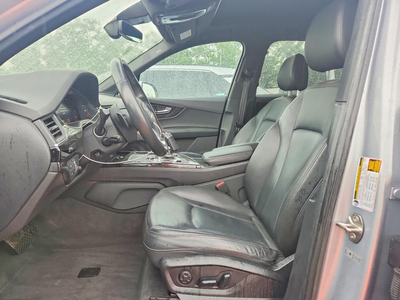 2019 Audi Q7 Premium Plus Серебряный vin: WA1LAAF77KD035046