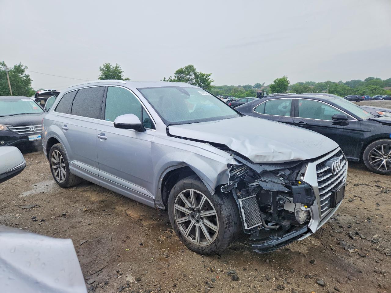 2019 Audi Q7 Premium Plus Серебряный vin: WA1LAAF77KD035046