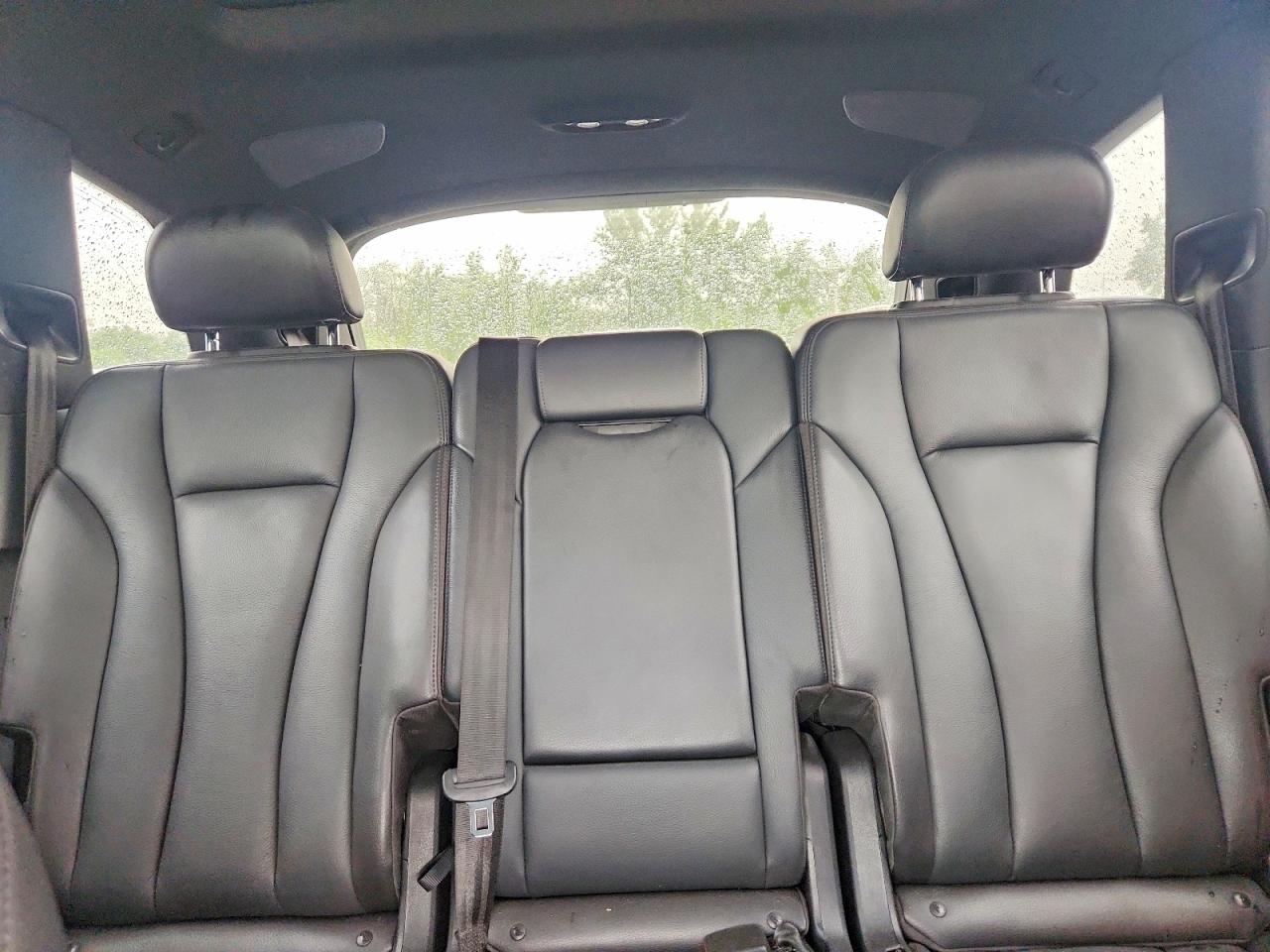 2019 Audi Q7 Premium Plus Серебряный vin: WA1LAAF77KD035046