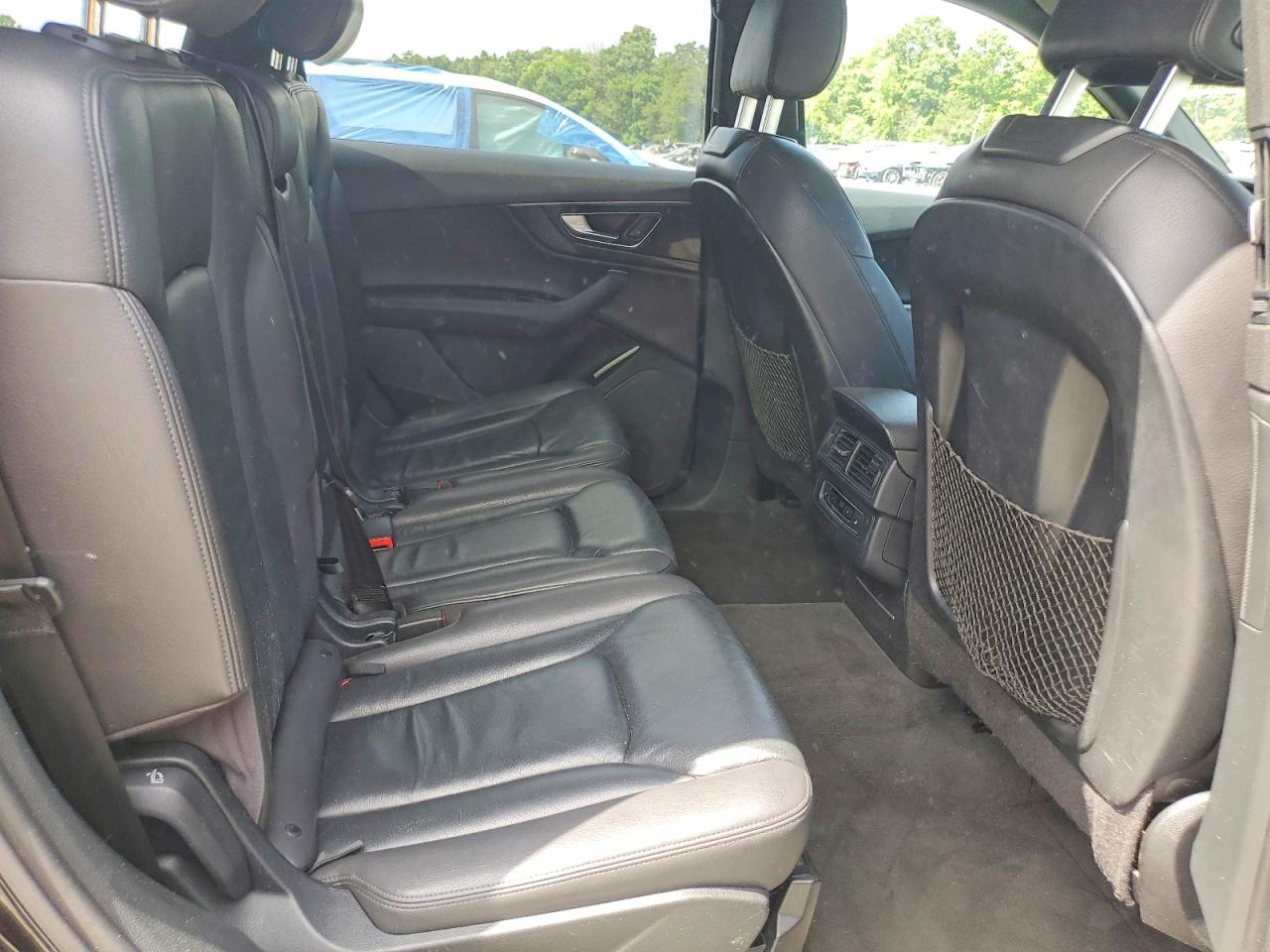 2017 Audi Q7 Premium Plus Черный vin: WA1LAAF78HD010097