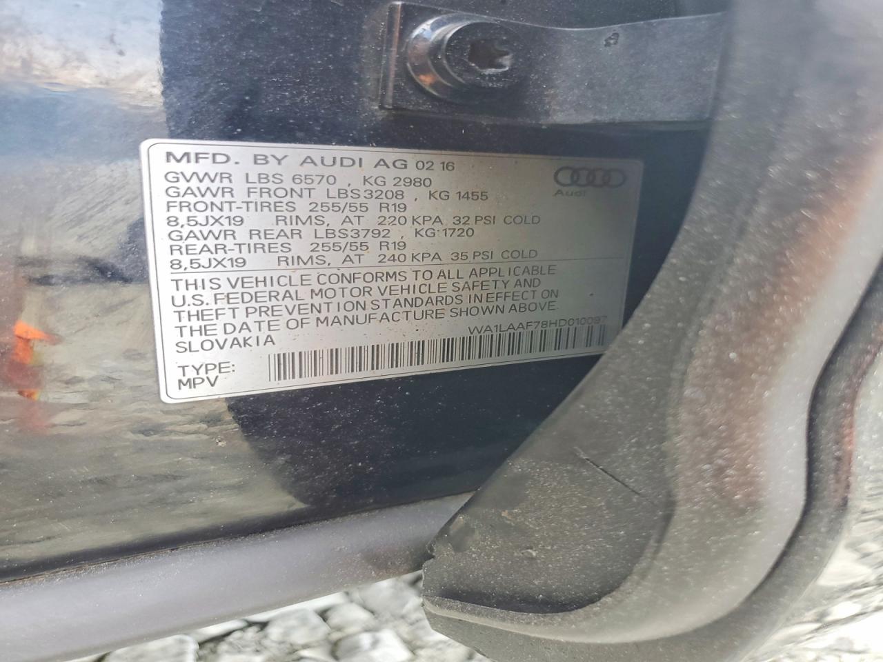 2017 Audi Q7 Premium Plus Черный vin: WA1LAAF78HD010097