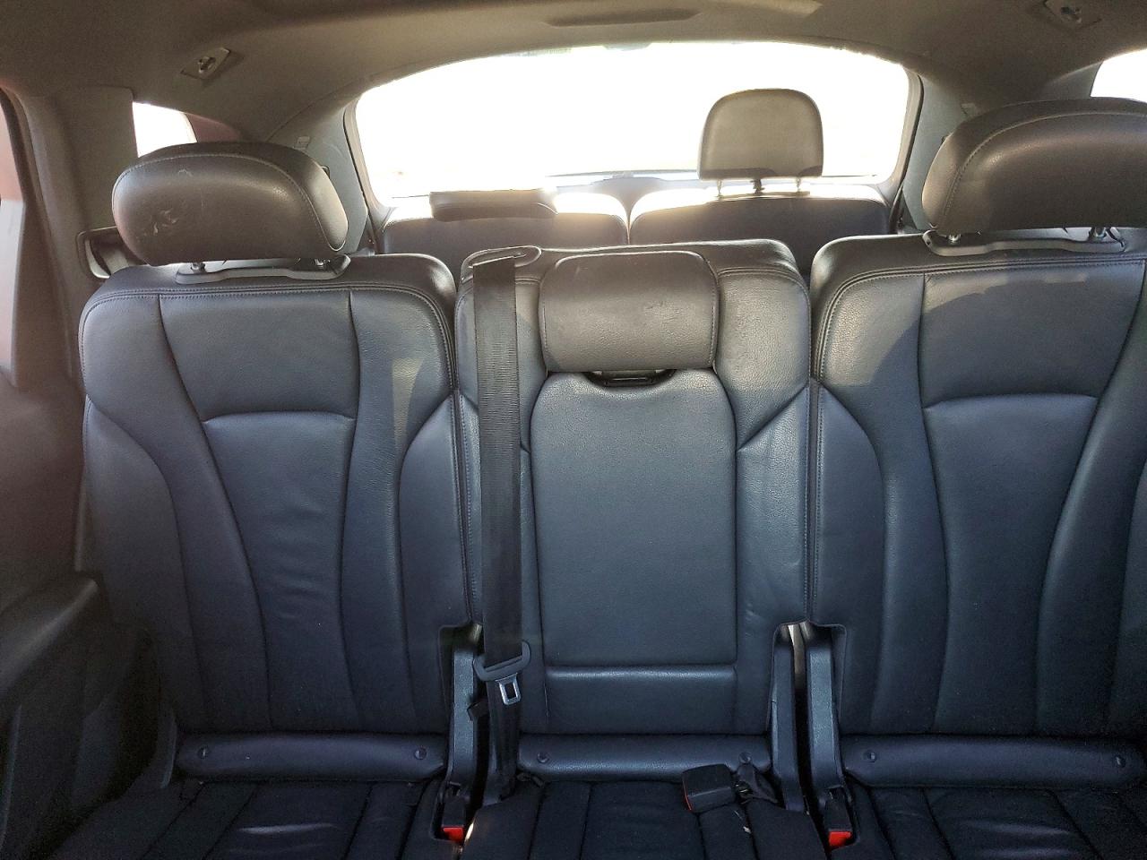 2017 Audi Q7 Premium Plus Черный vin: WA1LAAF78HD010097