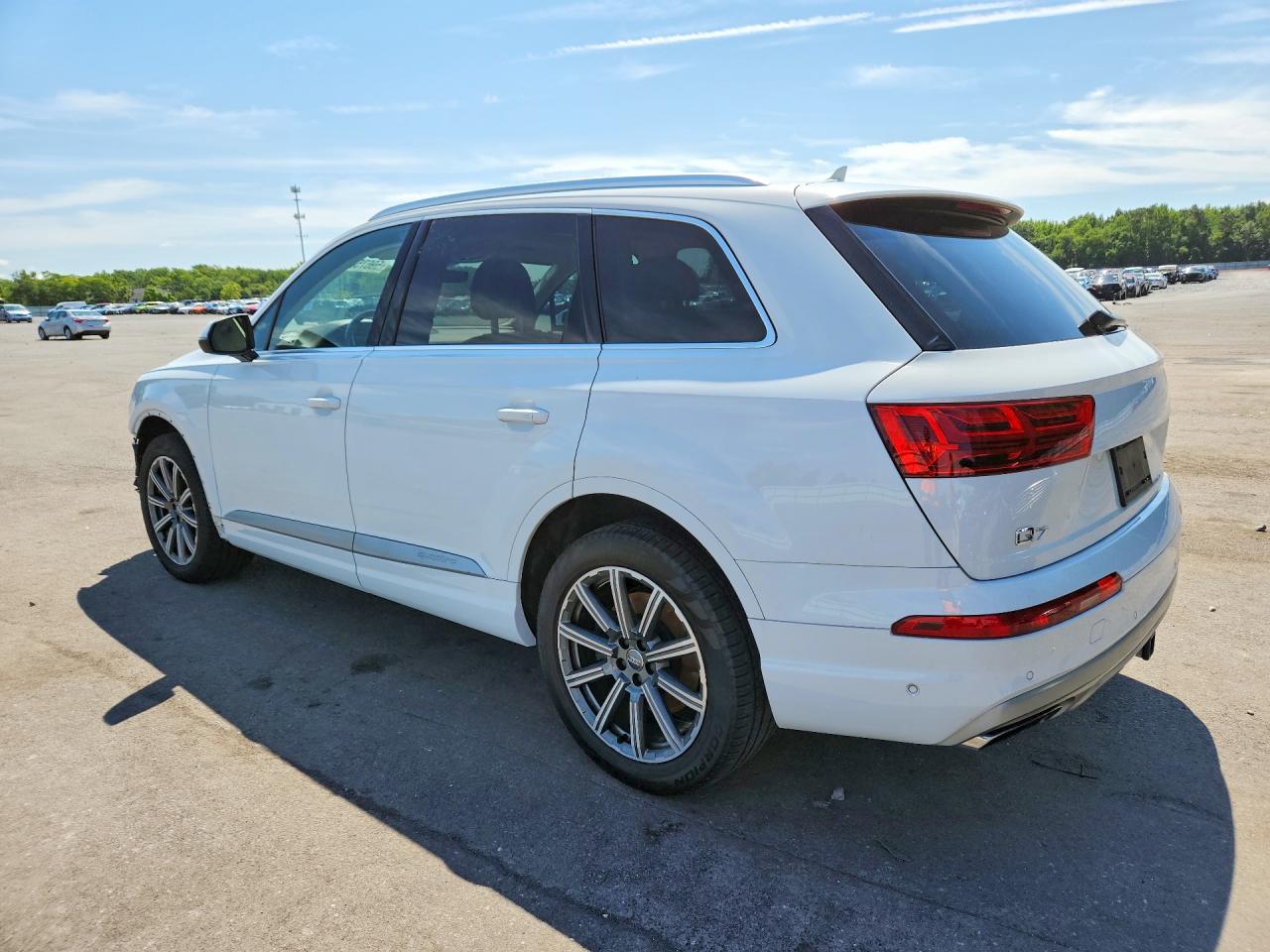 2019 Audi Q7 Premium Plus White vin: WA1LAAF78KD009121