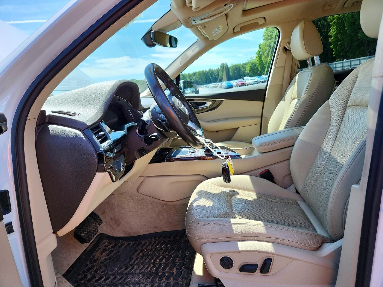 2019 Audi Q7 Premium Plus White vin: WA1LAAF78KD009121