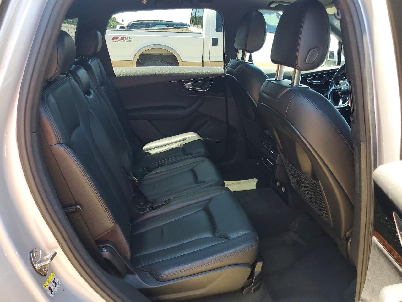 2018 Audi Q7 Premium Plus Silver vin: WA1LAAF7XJD009085
