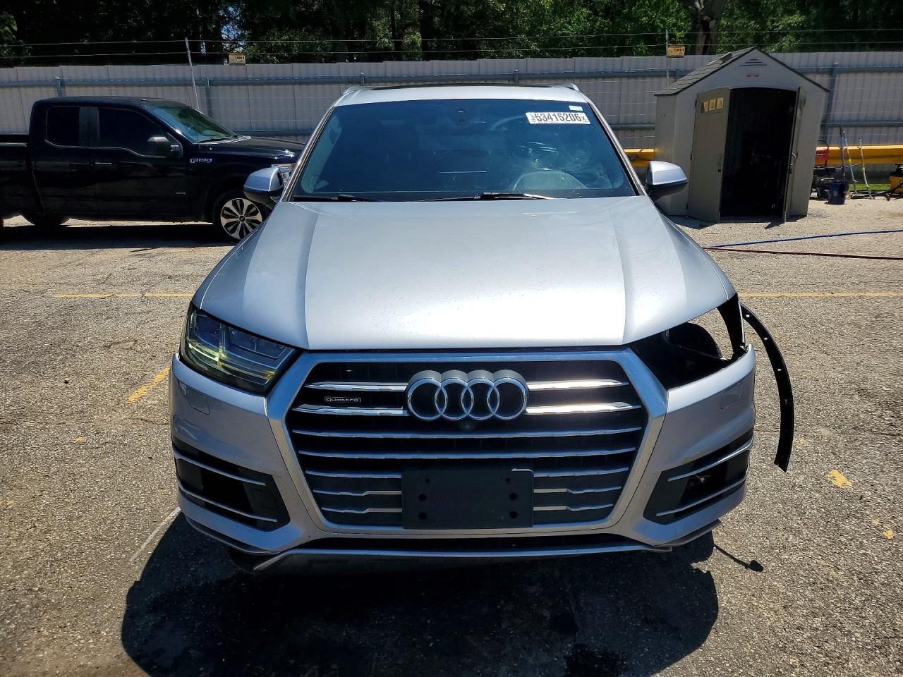 2018 Audi Q7 Premium Plus Silver vin: WA1LAAF7XJD009085