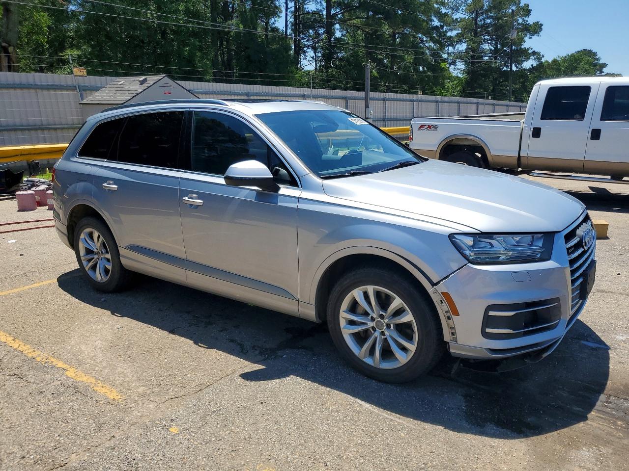 2018 Audi Q7 Premium Plus Silver vin: WA1LAAF7XJD009085