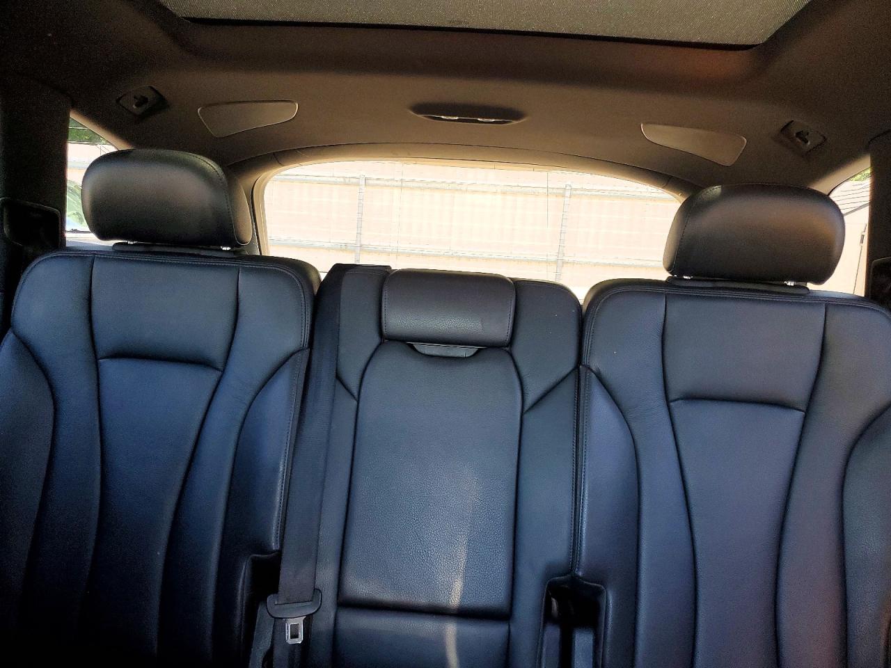 2018 Audi Q7 Premium Plus Silver vin: WA1LAAF7XJD009085